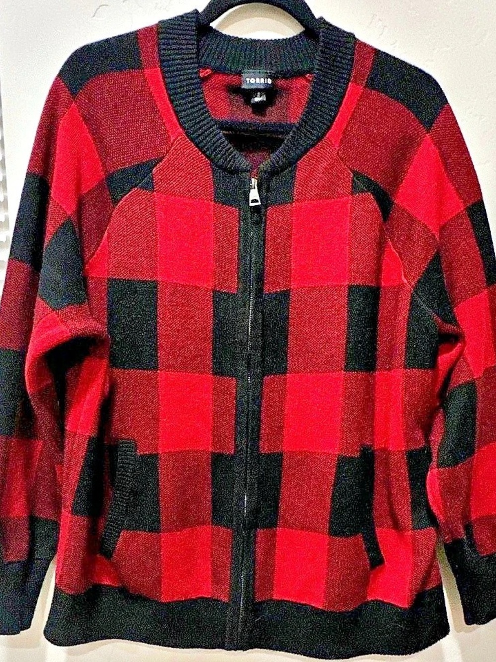TORRID Buffalo Plaid Zip Bomber Sweater Red & Black Size 2